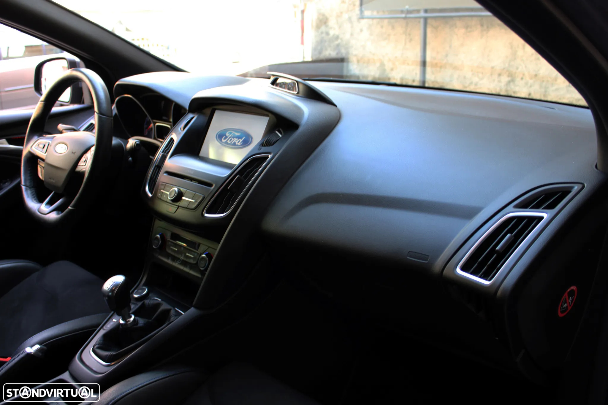 Ford Focus 2.3 EcoBoost RS - 31