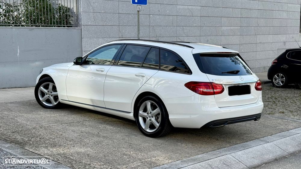 Mercedes-Benz C 300 h AMG Line - 10