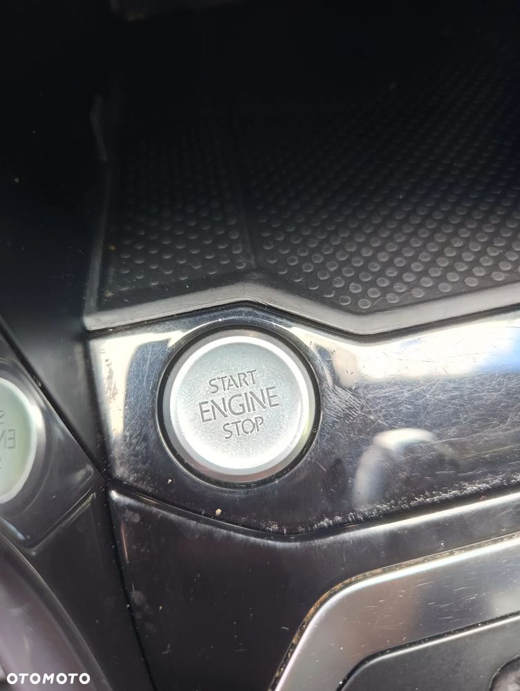 Volkswagen T-Roc 1.5 TSI OPF DSG R-Line - 18