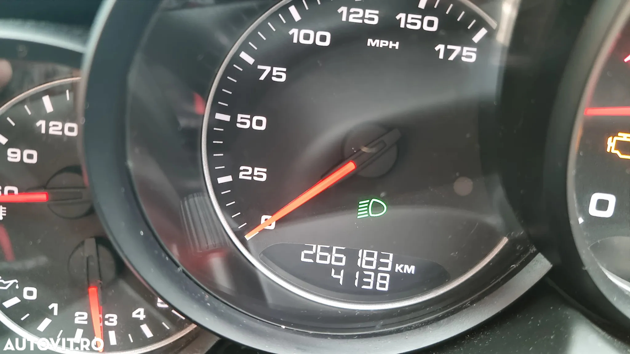 Dezmembrari piese auto Porsche Cayenne 3.0 d CRC uk - 7