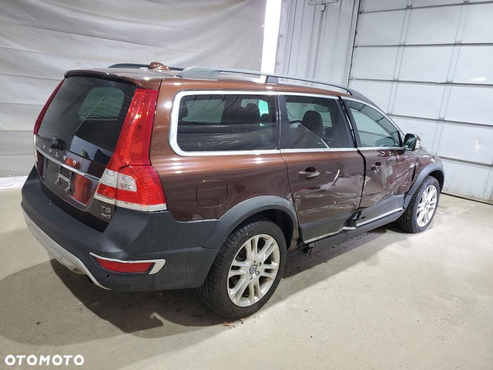 Volvo XC 70 - 5