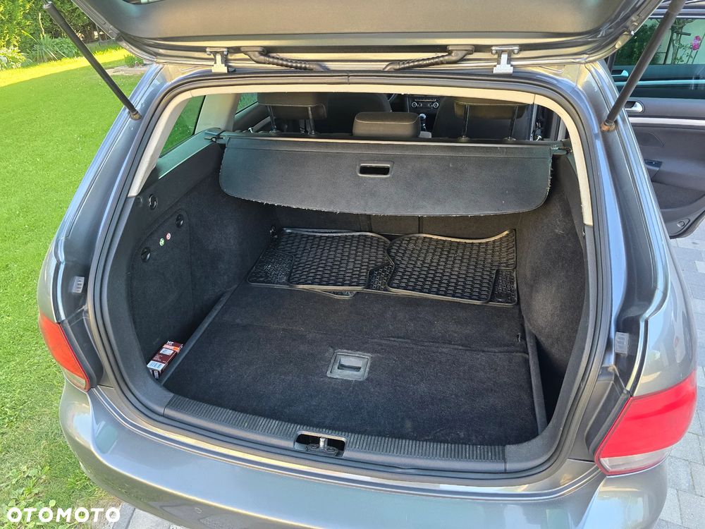 Volkswagen Golf - 25