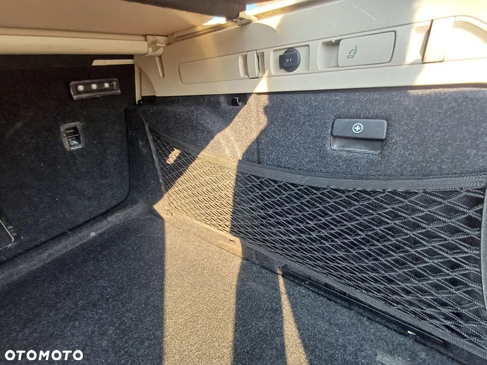 Skoda Superb 2.0 TDI 4x4 L&K DSG - 21