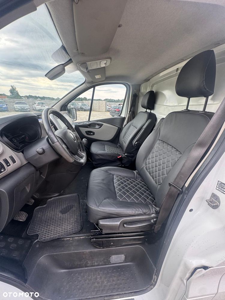 Renault trafic - 8