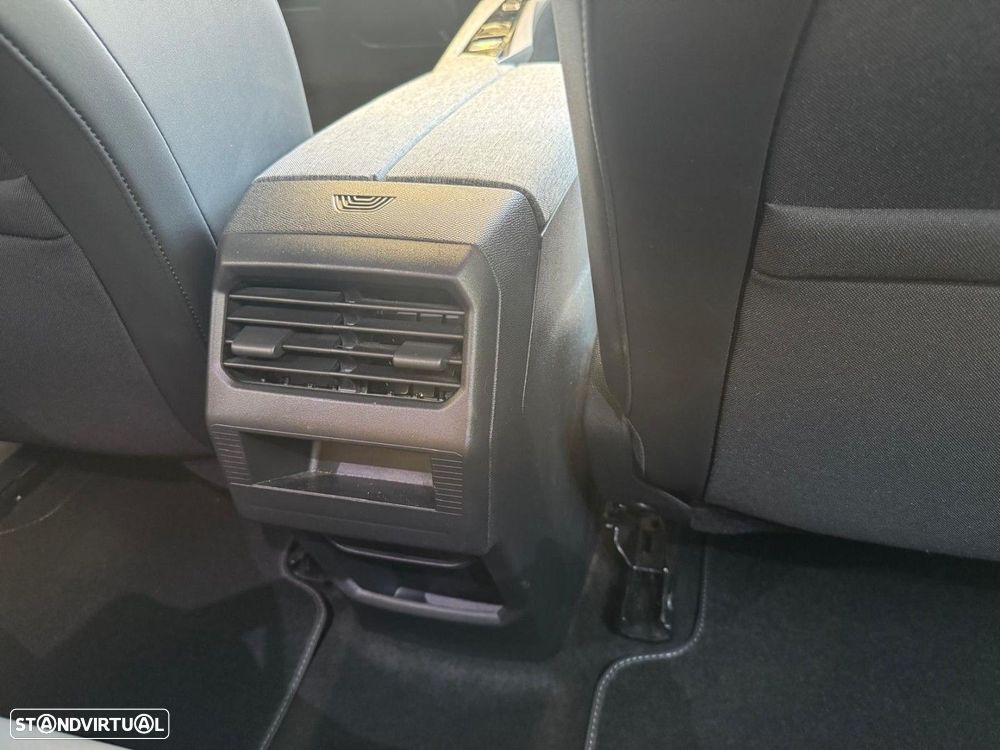 Peugeot E-3008 73 kWh Allure - 30