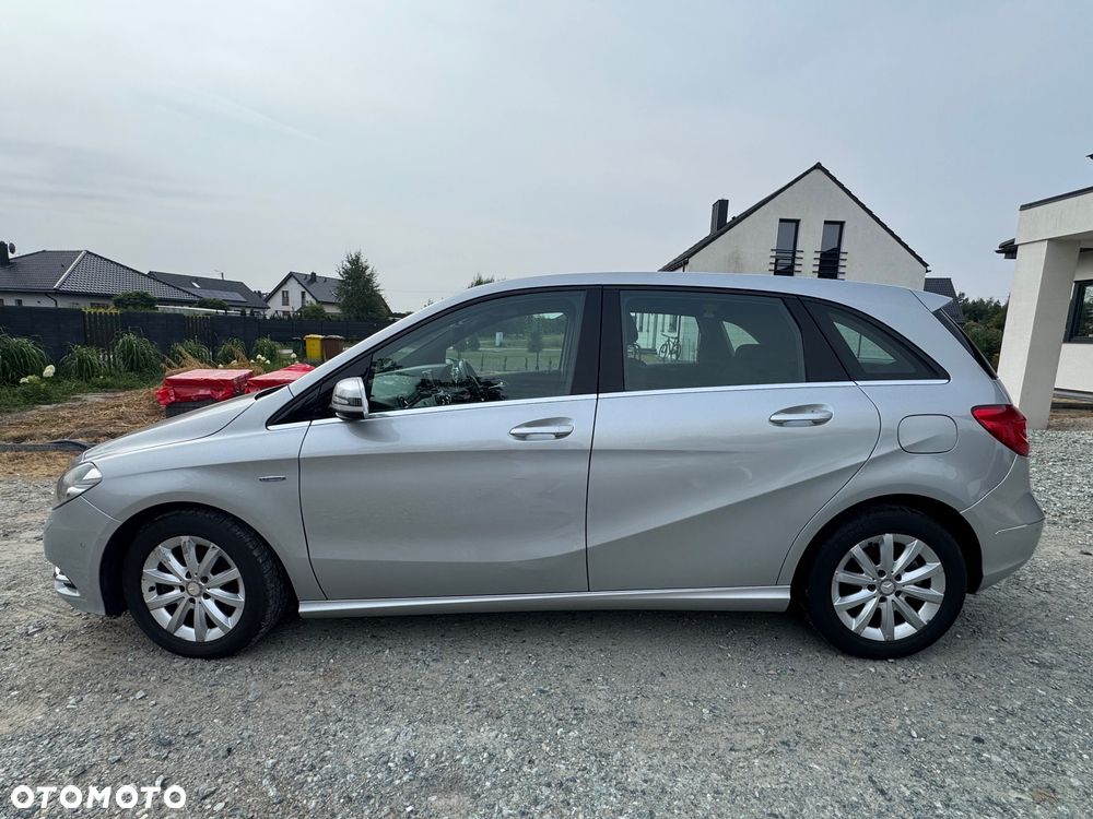 Mercedes-Benz Klasa B 200 CDI (BlueEFFICIENCY) - 4