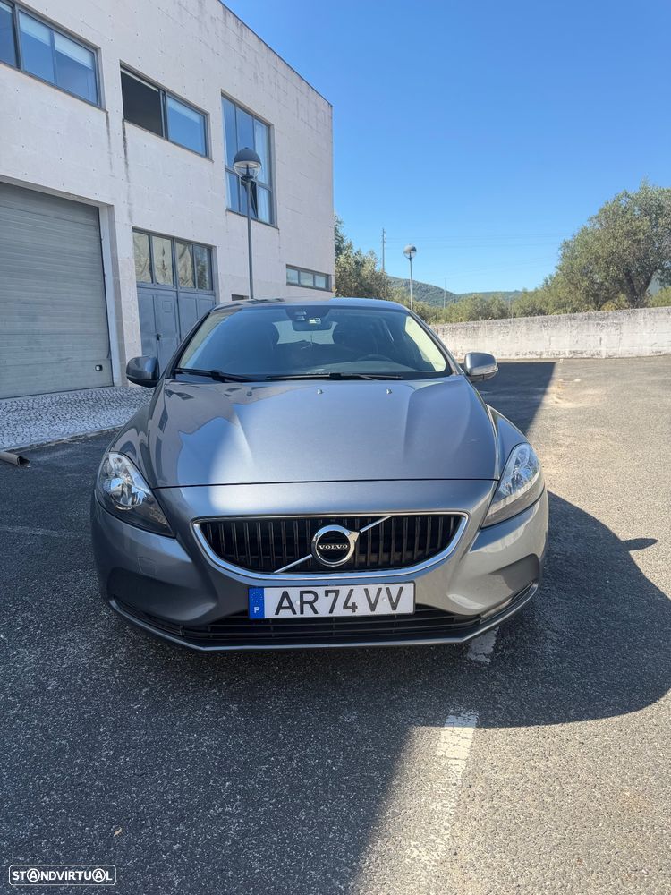 Volvo V40 D2 Kinetic - 2