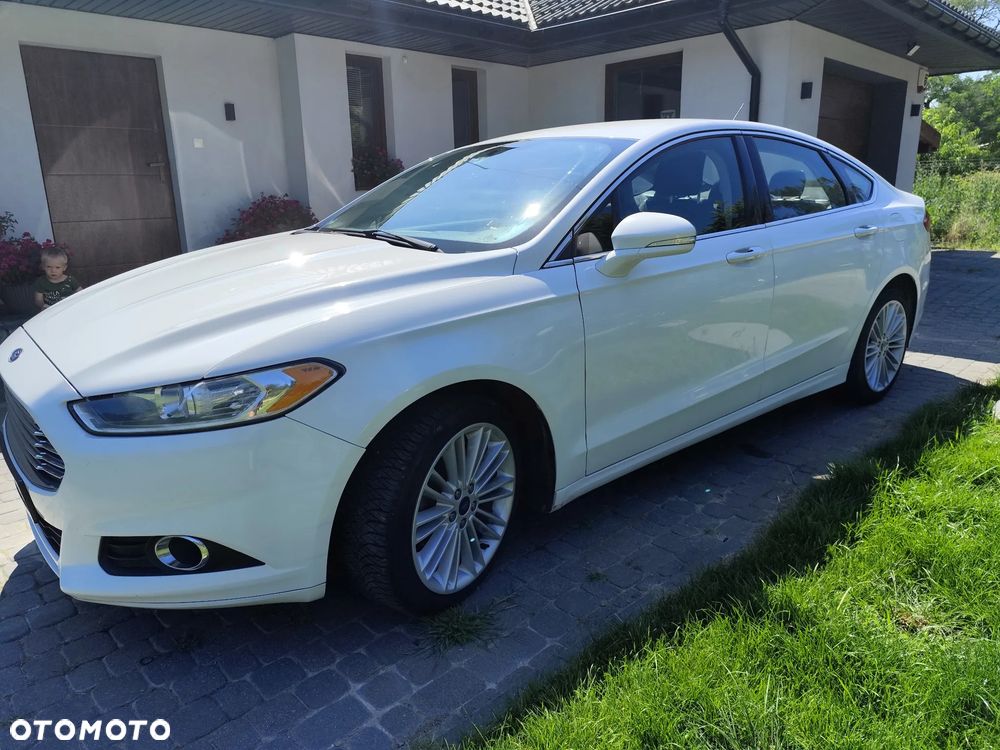 Ford Fusion - 4