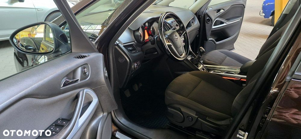 Opel Zafira - 10