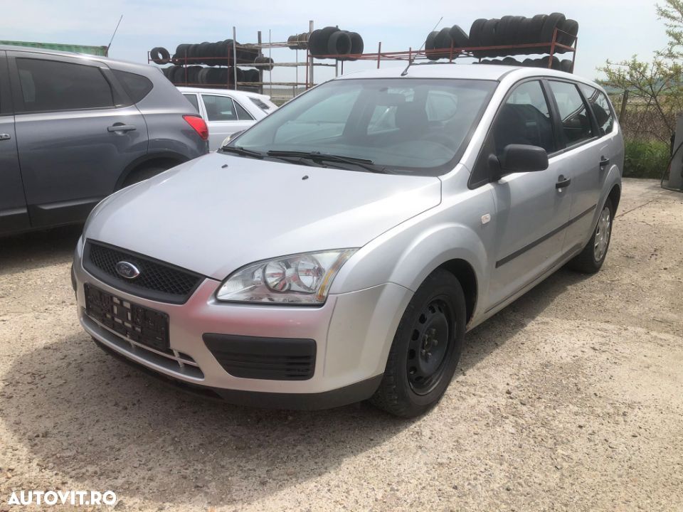 Dezmembrez piese Ford Focus 2 - 1