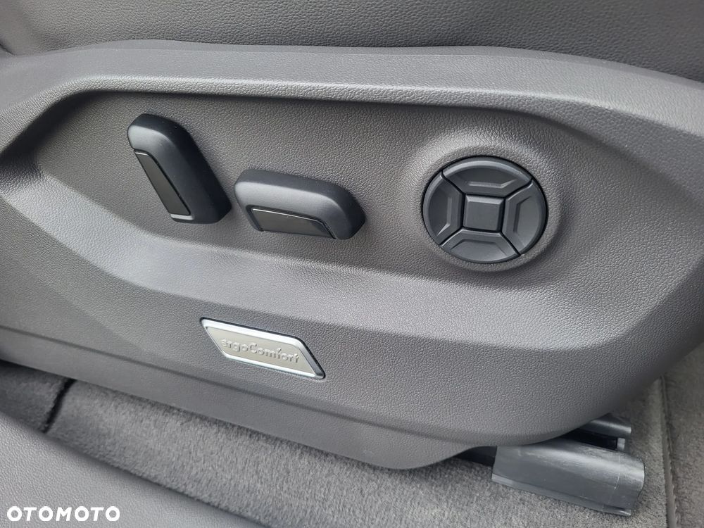 Volkswagen Touareg 3.0 V6 TDI SCR 4Mot Atmosphere - 37