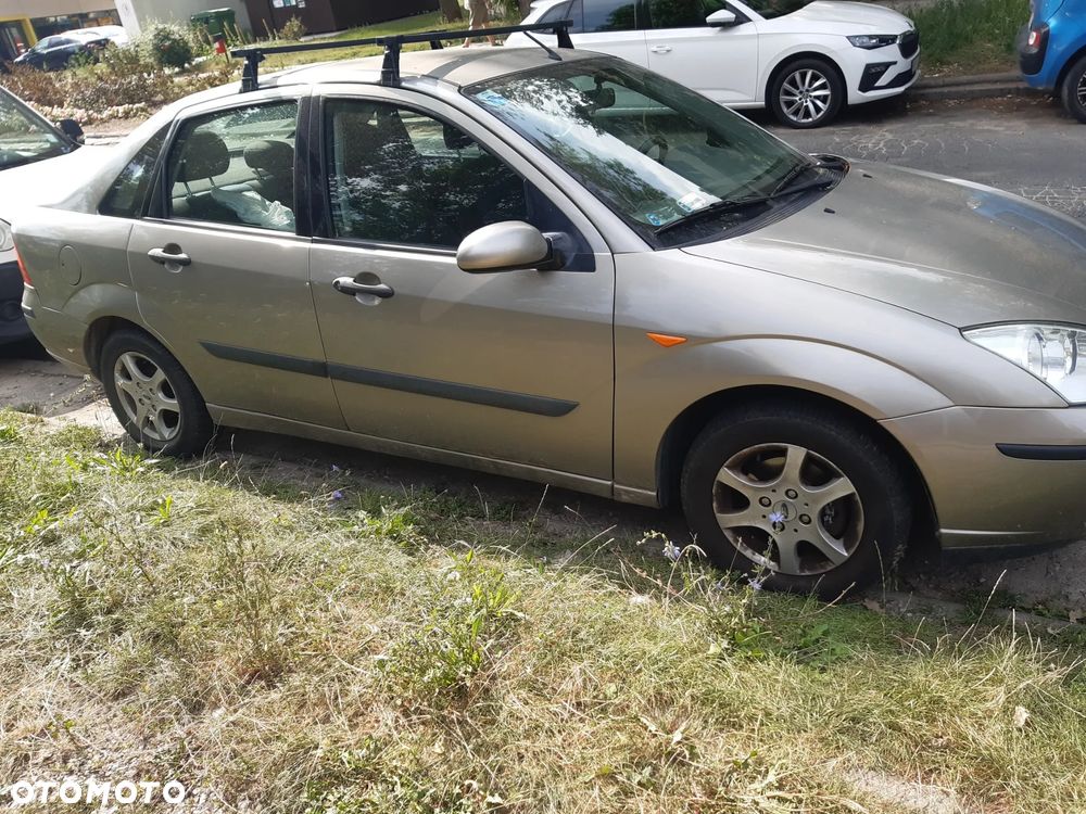 Ford Focus 1.6 Comfort - 4