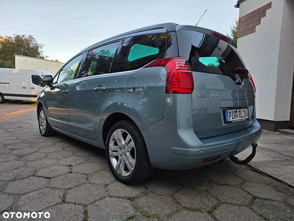 Peugeot 5008 1.6 THP Premium - 32