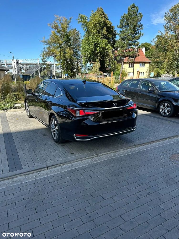 Lexus ES 300h - 4