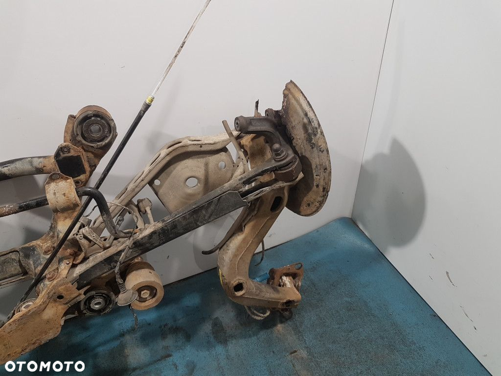 BMW X3 E83 LIFT 2.0D KOŁYSKA WAHACZE SANKI TYŁ - 8