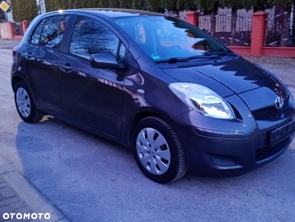 Toyota Yaris 1.33 Luna - 23