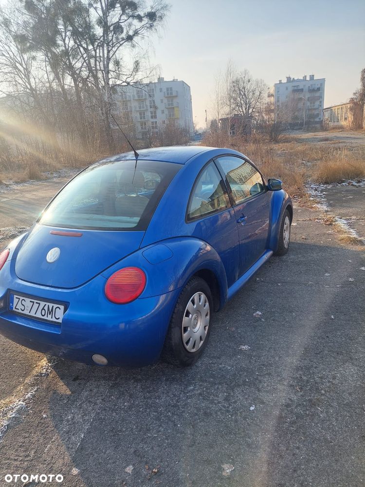Volkswagen New Beetle - 7