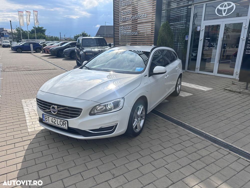 Volvo V60 T8 eAWD Momentum - 3