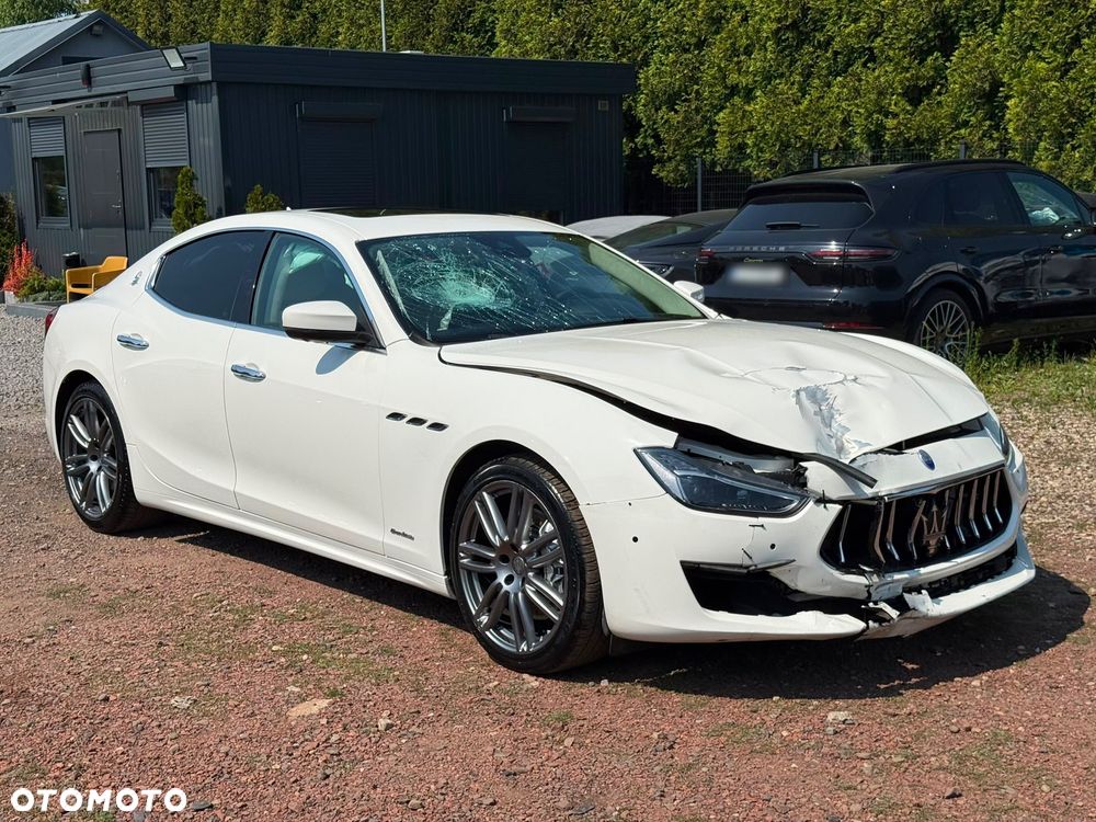 Maserati Ghibli S - 15
