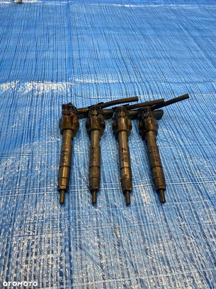 WTRYSK WTRYSKIWACZ WTRYSKIWACZE PALIWA 2.0D N47 3.0D N57 BMW F10 F20 F25 F30 F31 F34 0445110617 - 1