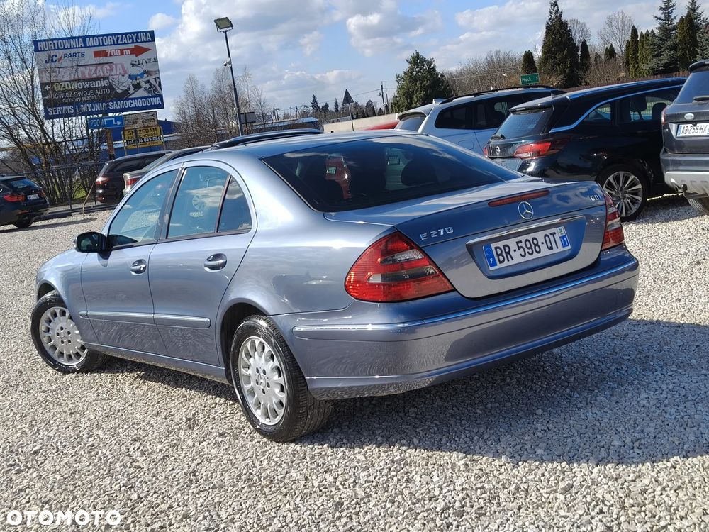 Mercedes-Benz Klasa E - 9