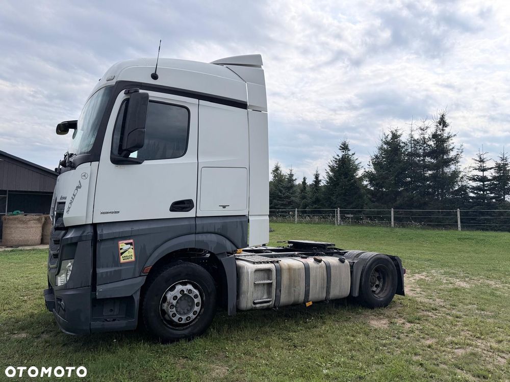 Mercedes-Benz Actros - 1