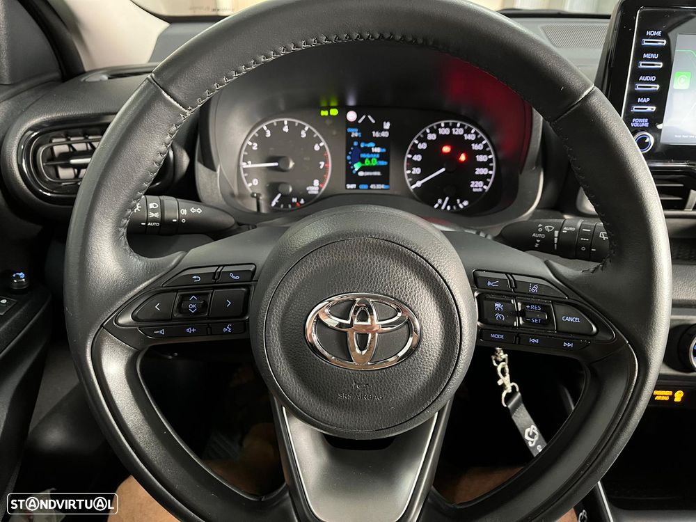Toyota Yaris 1.0 VVT-i Comfort Plus - 2