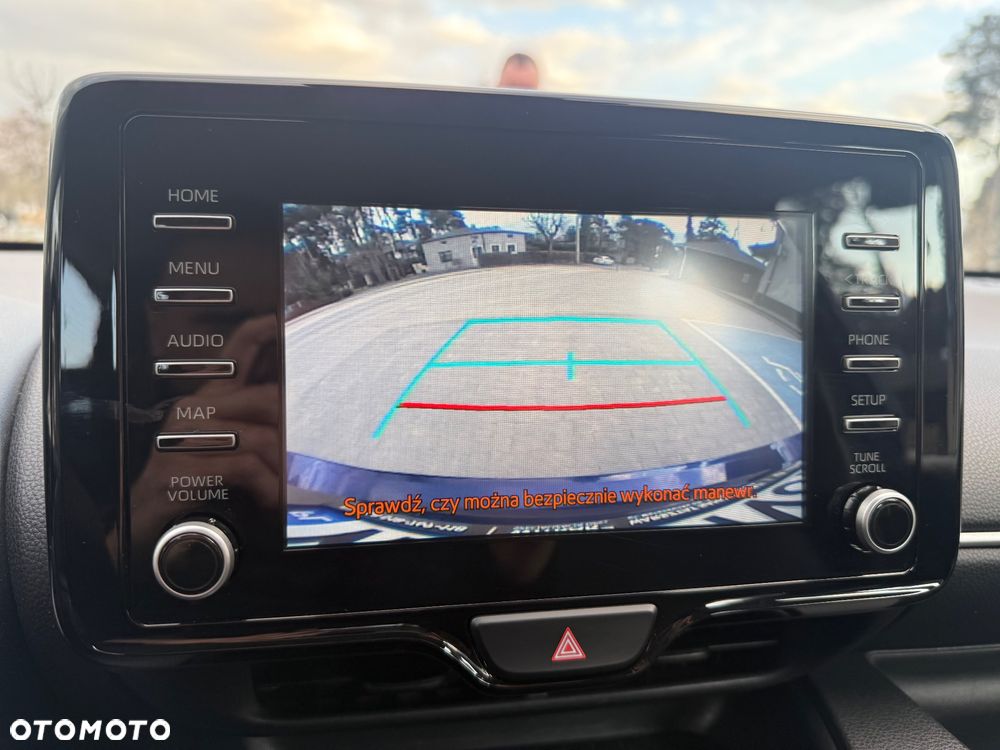 Toyota Yaris 1.5 Comfort - 19