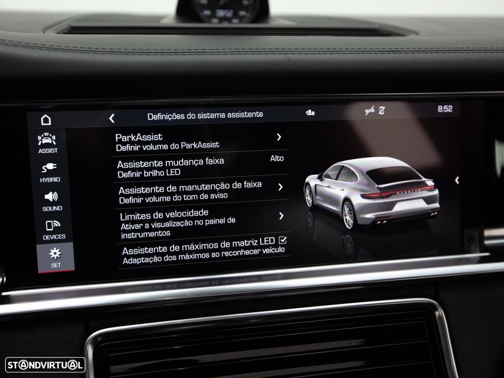 Porsche Panamera 4 E-Hybrid - 44