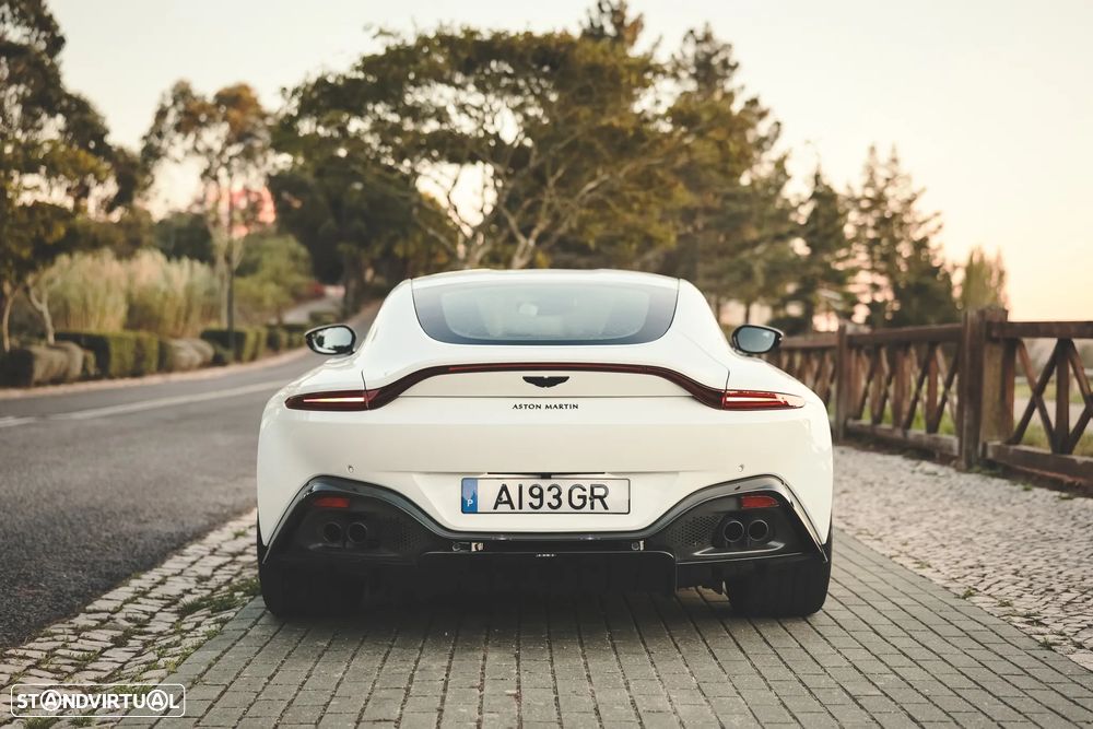 Aston Martin Vantage Coupe V8 - 5