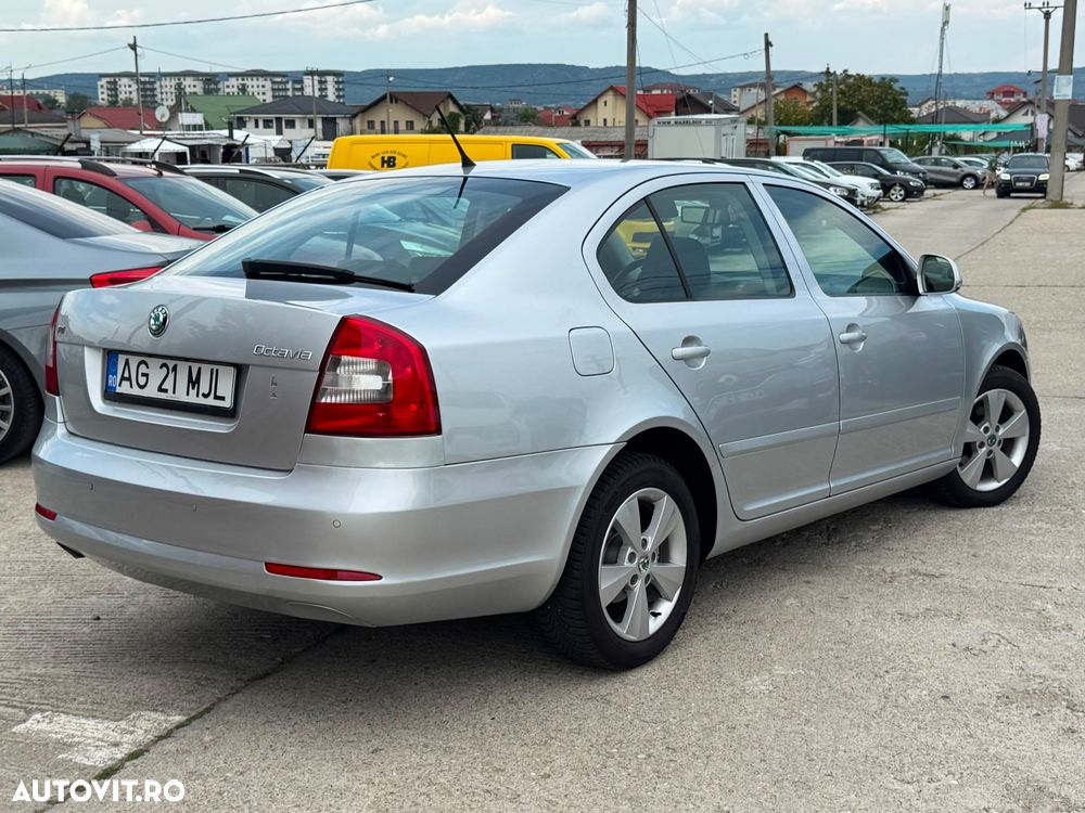 Skoda Octavia 1.6 TDI DPF Ambition Green tec - 4