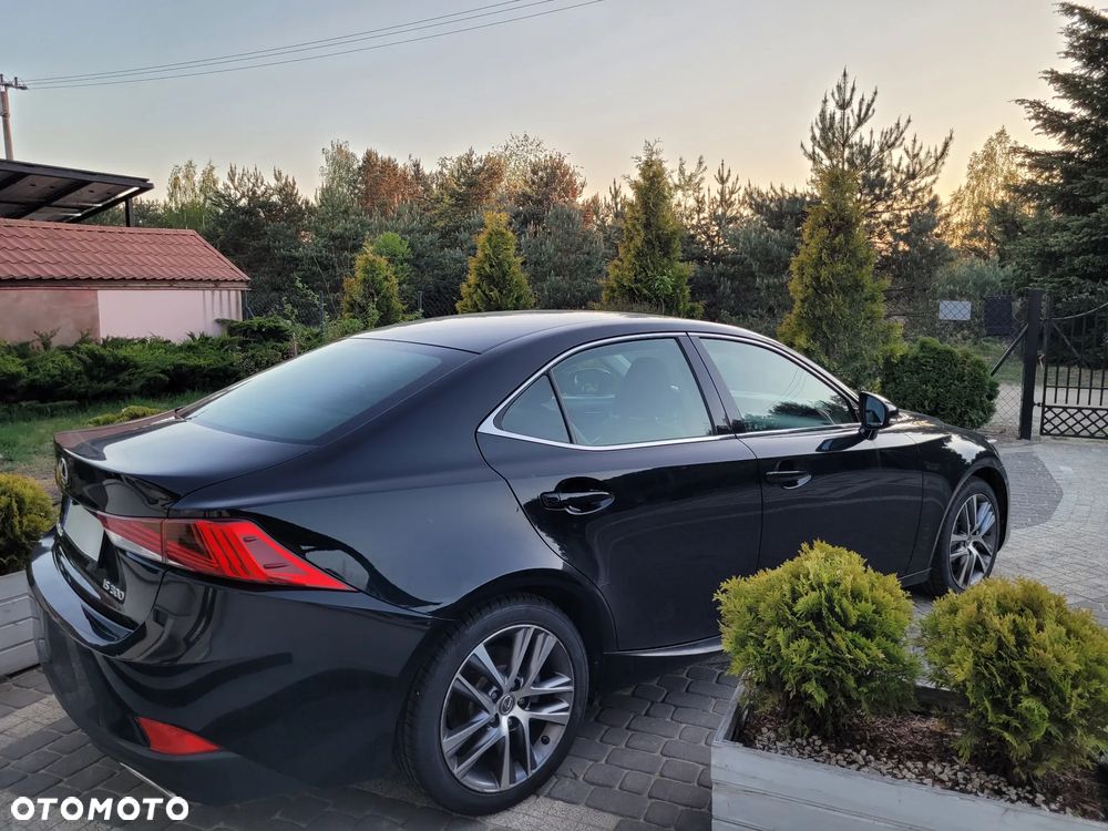 Lexus IS 200t / 300 Black - 5