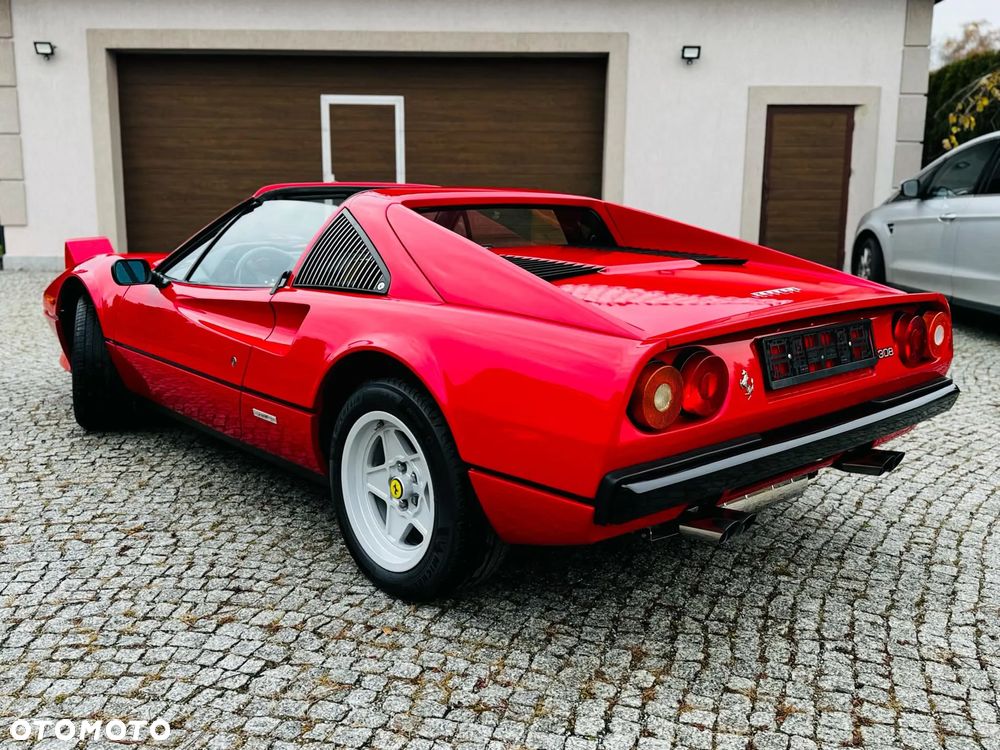 Ferrari 308 - 6