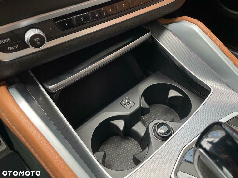 BMW X6 - 25