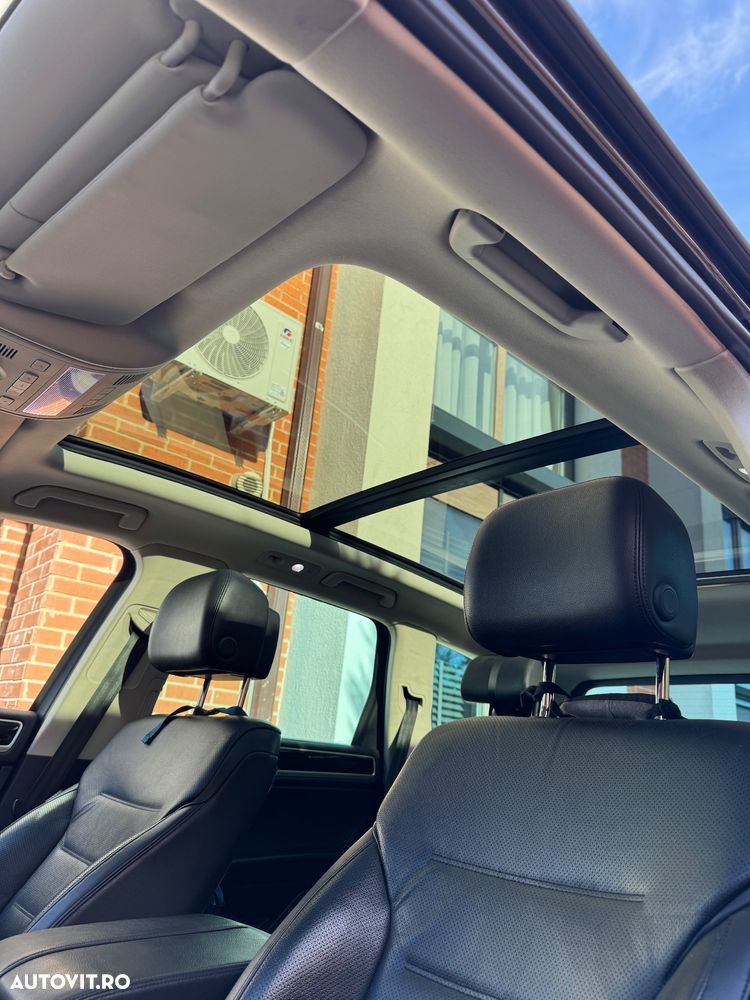 Volkswagen Touareg - 7