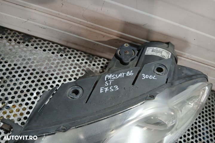 Far stanga 3C0941005AD 3C0941005AD Volkswagen VW Passat B6 [2005 - 20 - 3