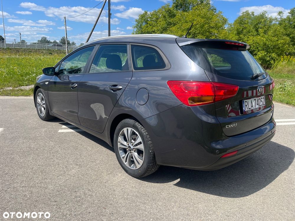 Kia Ceed 1.6 CRDi 128 ISG Edition 7 - 5