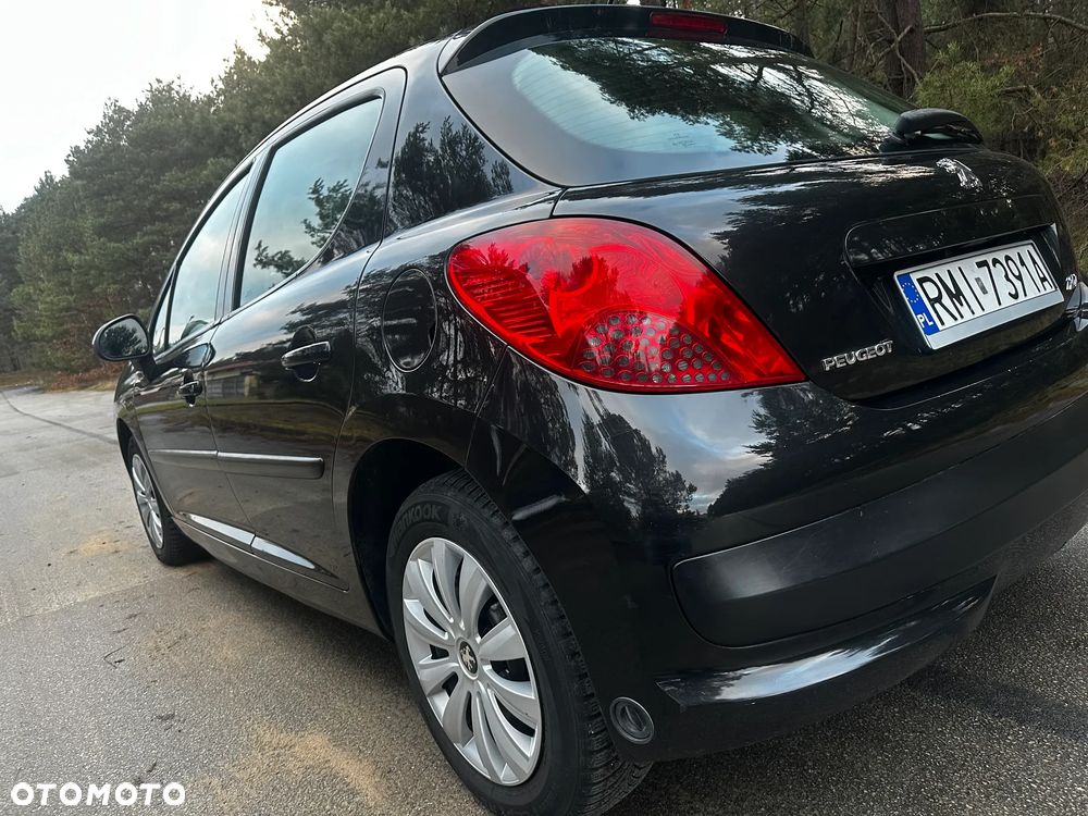Peugeot 207 1.4 16V Presence - 14