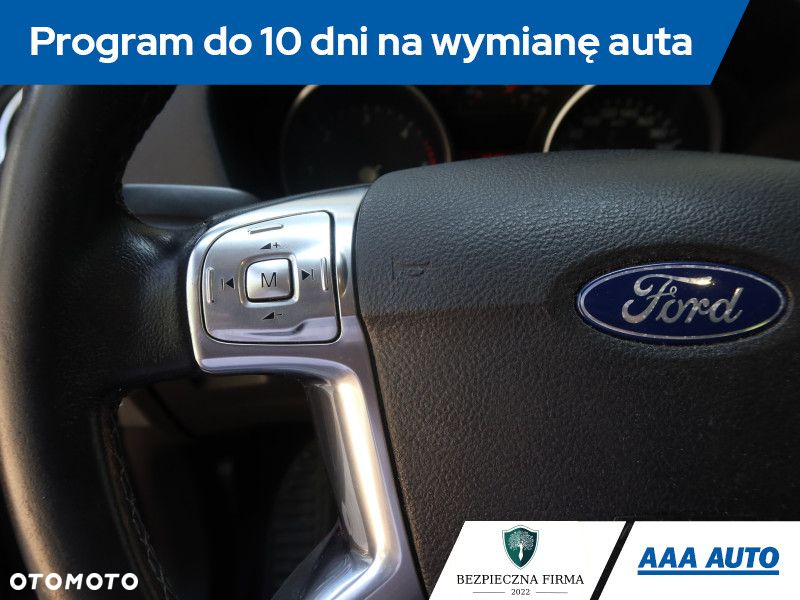 Ford Mondeo - 19