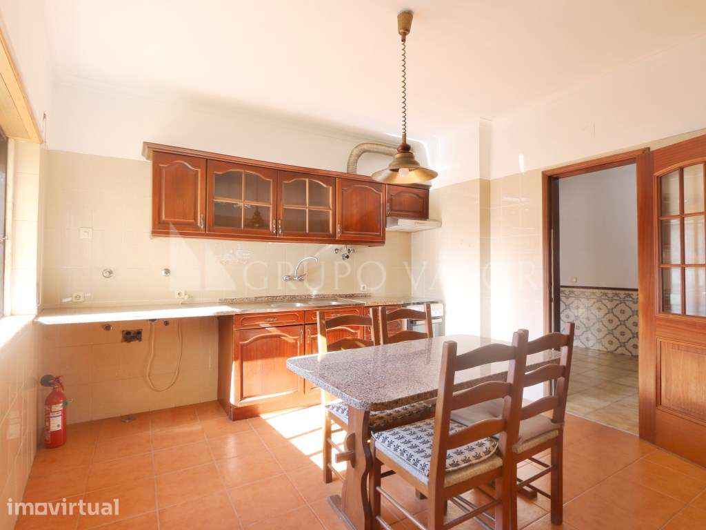 Apartamento T2 com Arrecadação, em Mem Martins - Grande imagem: 5/25
