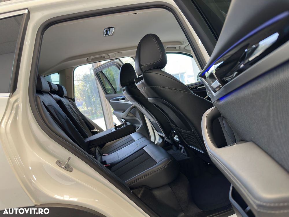 BMW X3 xDrive20d AT Luxury Line - 10