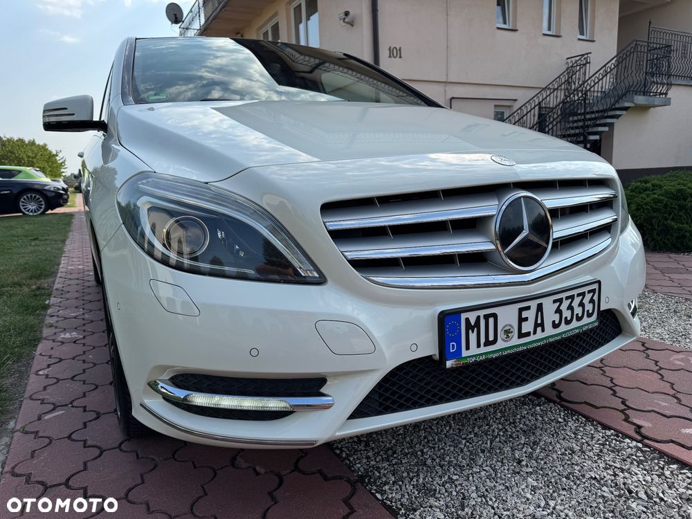 Mercedes-Benz Klasa B 200 7G-DCT AMG Line - 13