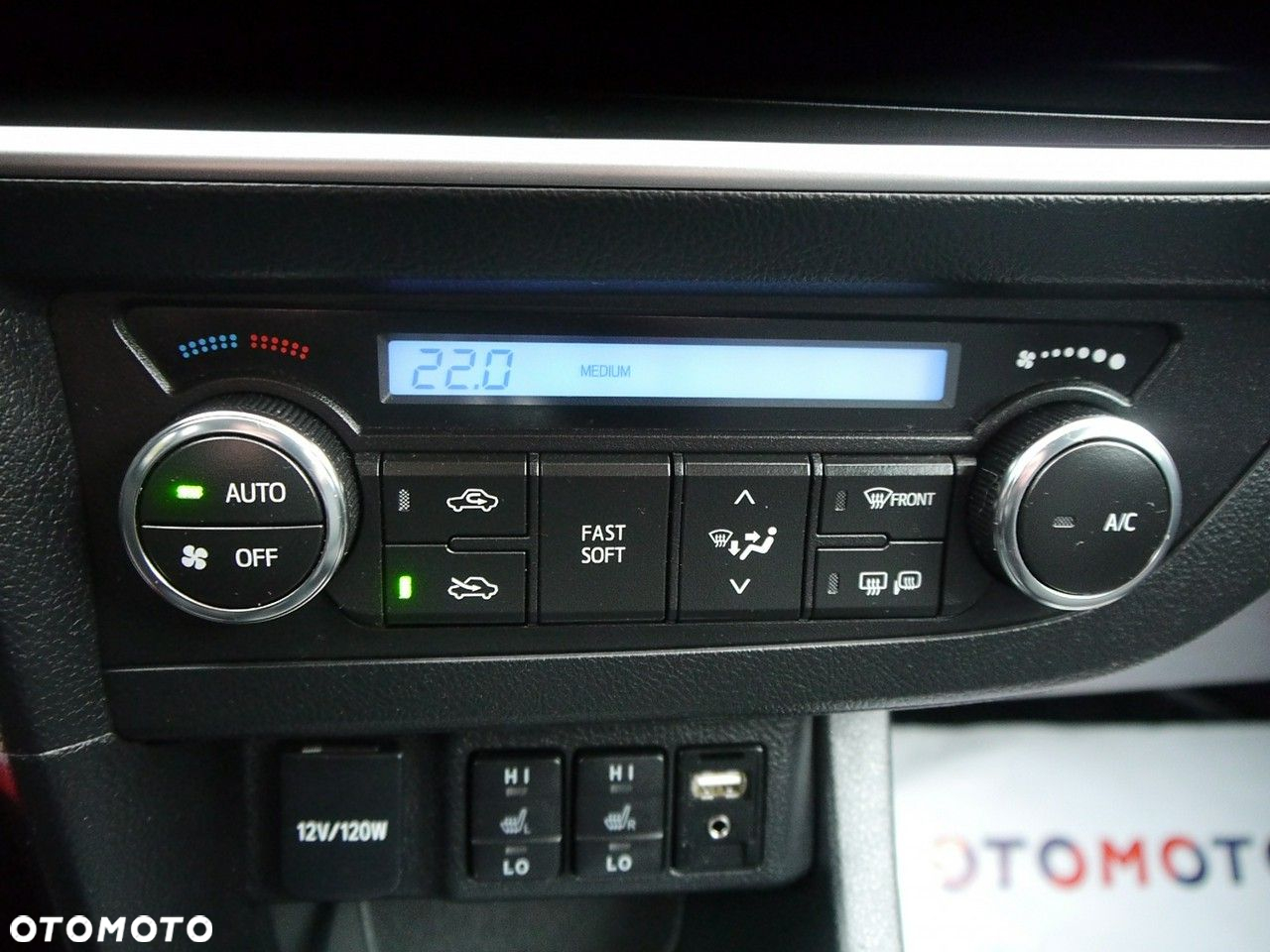 Toyota Auris 2.0 D-4D Touring Sports Comfort - 29