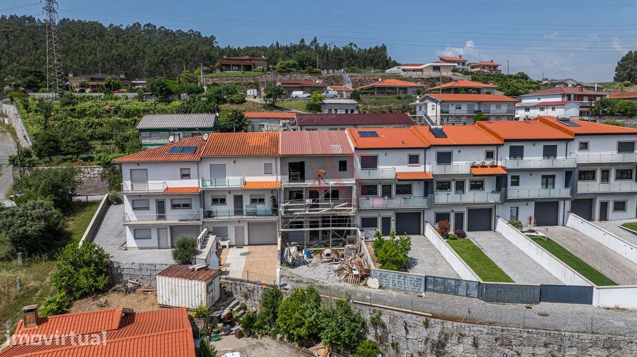 Moradia T3 em Construção em Arões (S. Romão), Fafe - Grande imagem: 3/23