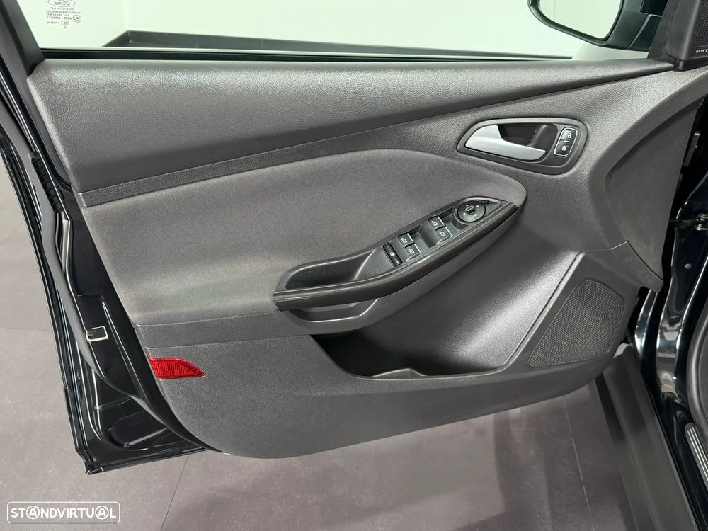 Ford Focus 1.5 TDCi Titanium - 19