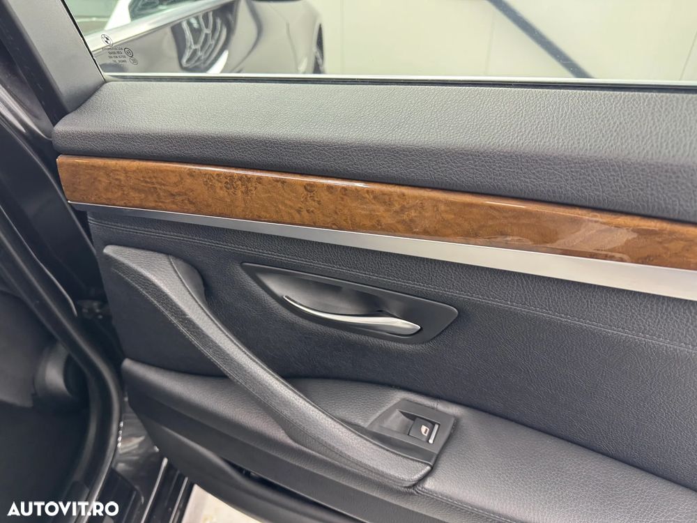 BMW Seria 5 520d Aut. - 18