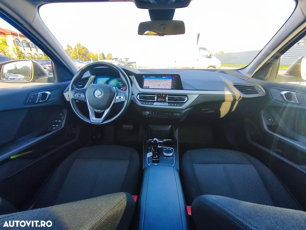 BMW Seria 1 - 22