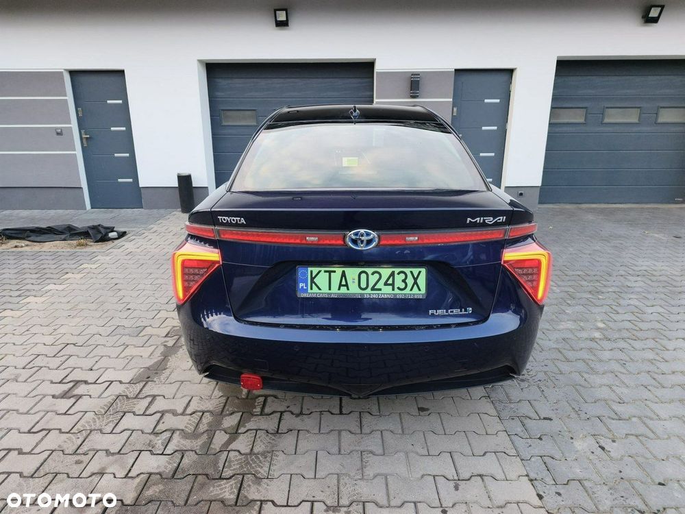 Toyota Mirai - 7