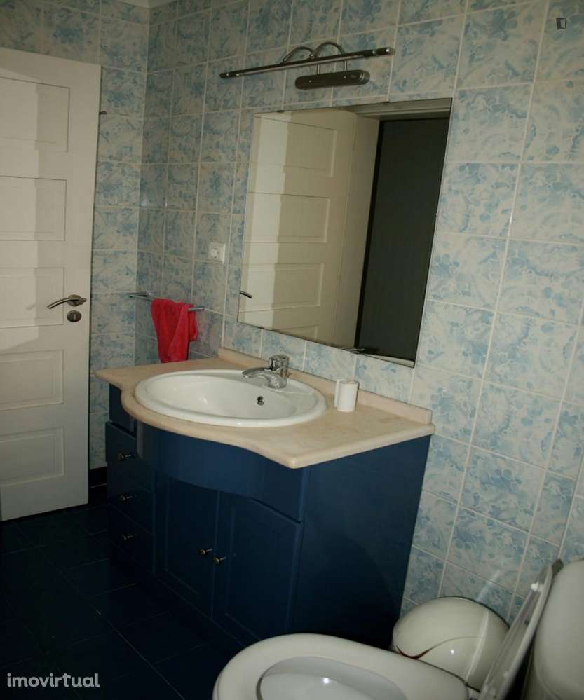 Quarto - localizado em Montes Claros Coimbra - Grande imagem: 3/17