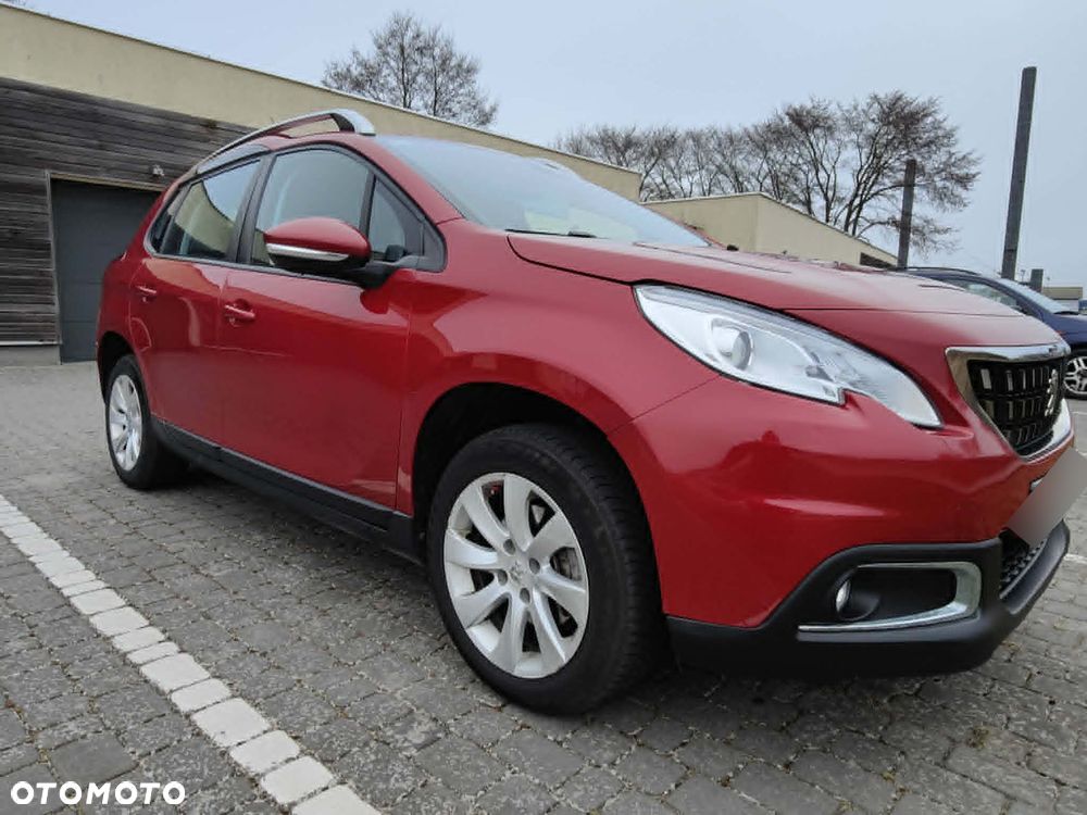 Peugeot 2008 1.2 Pure Tech Active S&S - 11
